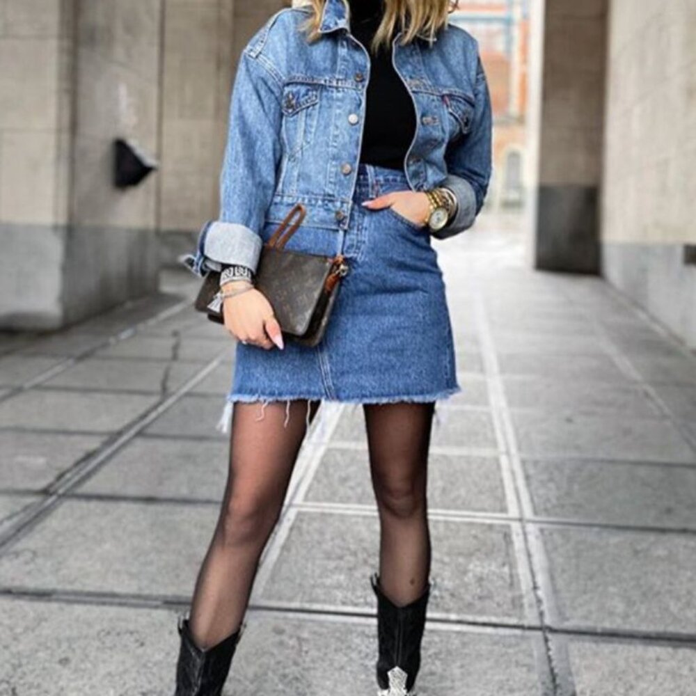 Wild Fable Denim Jean Mini Skirt Factory Distressed sz 9